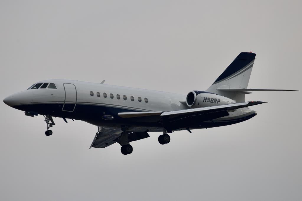 Photo of aircraft N98RP operated by Radar Management LLC