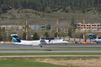 Image of aircraft registration C-GLWJ - A DHC-8-402Q operated by WestJet Encore