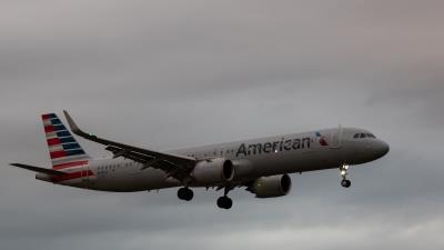 Photo of aircraft N445AA operated by American Airlines