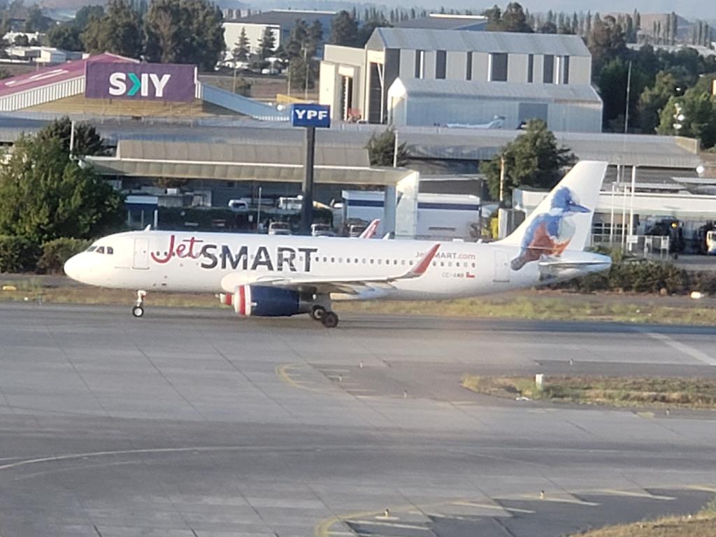 Photo of aircraft CC-AWB operated by JetSMART