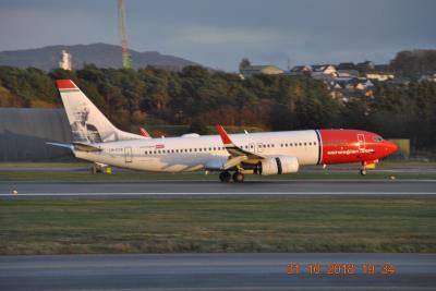 Photo of aircraft LN-DYB operated by Norwegian Air Shuttle