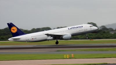 Photo of aircraft D-AIPK operated by Lufthansa