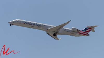 Photo of aircraft N953LR operated by Mesa Airlines