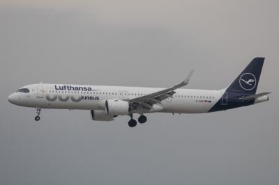 Photo of aircraft D-AIEQ operated by Lufthansa