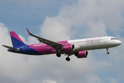 Photo of aircraft HA-LVU operated by Wizz Air