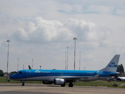 Photo of aircraft PH-EZG operated by KLM Cityhopper