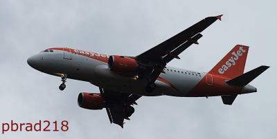Image of aircraft registration G-EZGE - A A319-111 operated by easyJet