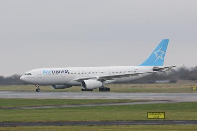 Photo of aircraft C-GUFZ operated by Air Transat