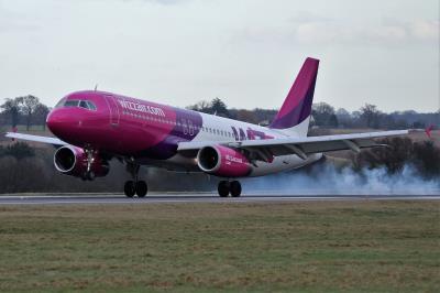 Photo of aircraft HA-LPX operated by Wizz Air