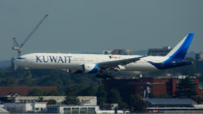 Image of aircraft registration 9K-AOF - A 777-300(ER) operated by Kuwait Airways