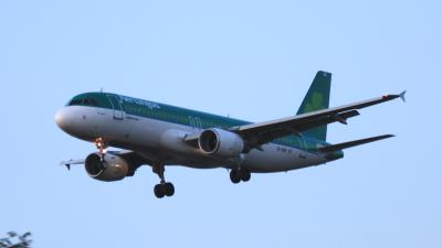 Photo of aircraft EI-DEK operated by Aer Lingus