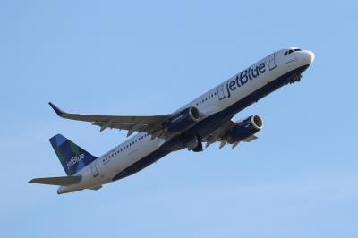 Photo of aircraft N975JT operated by JetBlue Airways