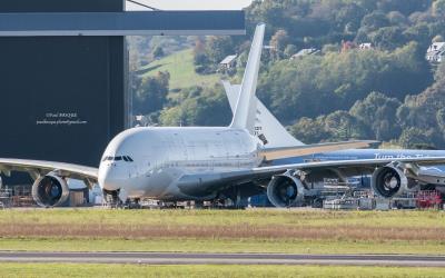 Image of aircraft registration 9V-SKA - A A380-841 operated by Singapore Airlines