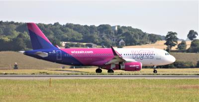 Photo of aircraft HA-LSA operated by Wizz Air