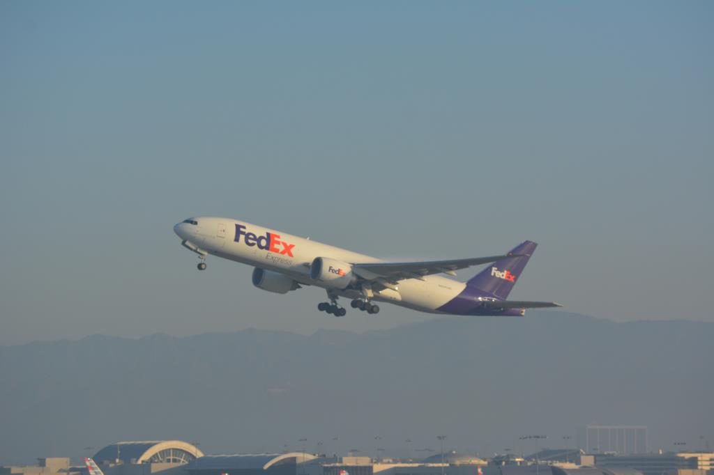 Photo of aircraft N893FD operated by Federal Express (FedEx)