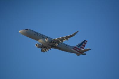 Photo of aircraft N505SY operated by American Eagle