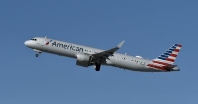 Photo of aircraft N403AN operated by American Airlines