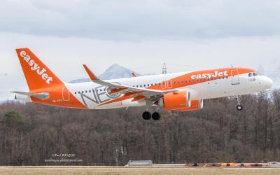 Photo of aircraft HB-AYO operated by easyJet Switzerland