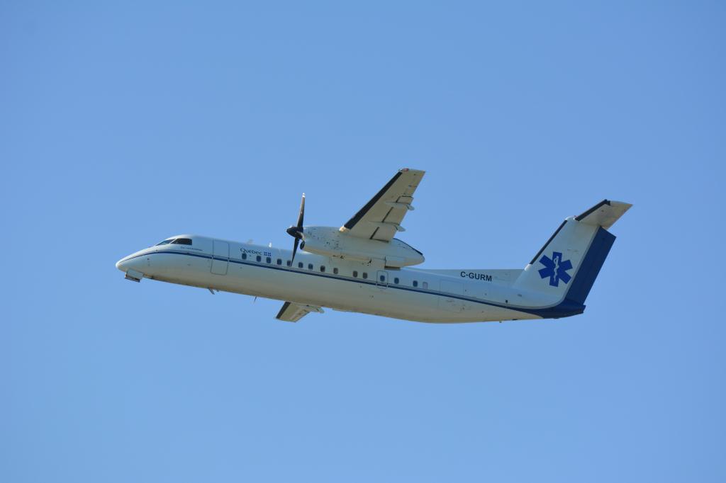 Photo of aircraft C-FLGJ operated by CHC Global Operations Canada
