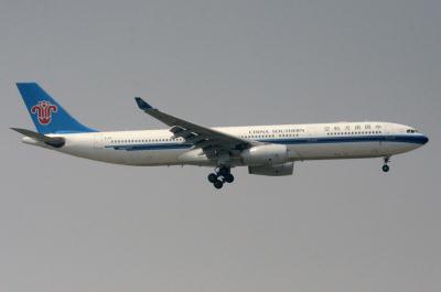 Photo of aircraft B-6111 operated by China Southern Airlines