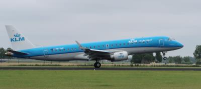 Image of aircraft registration PH-EXD - A ERJ-190-STD (ERJ-190-100) operated by KLM Cityhopper
