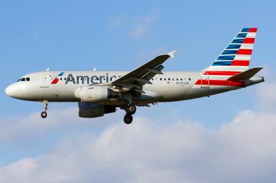 Photo of aircraft N746UW operated by American Airlines