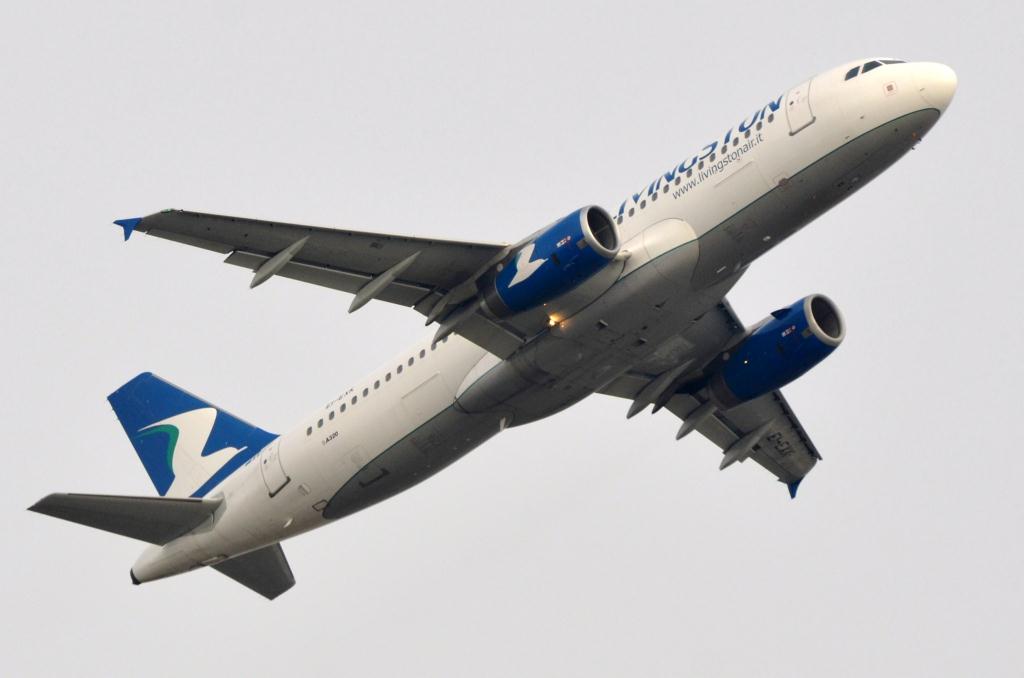 Photo of aircraft EI-EXK operated by Livingston