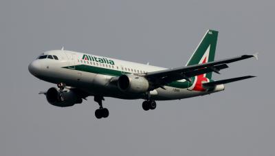 Photo of aircraft I-BIMA operated by Alitalia