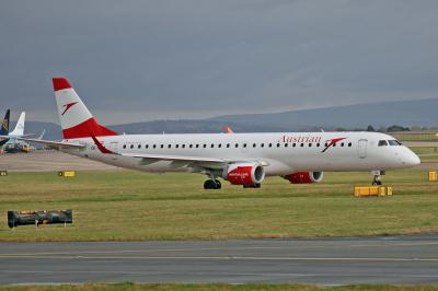 Photo of aircraft OE-LWA operated by Austrian Airlines