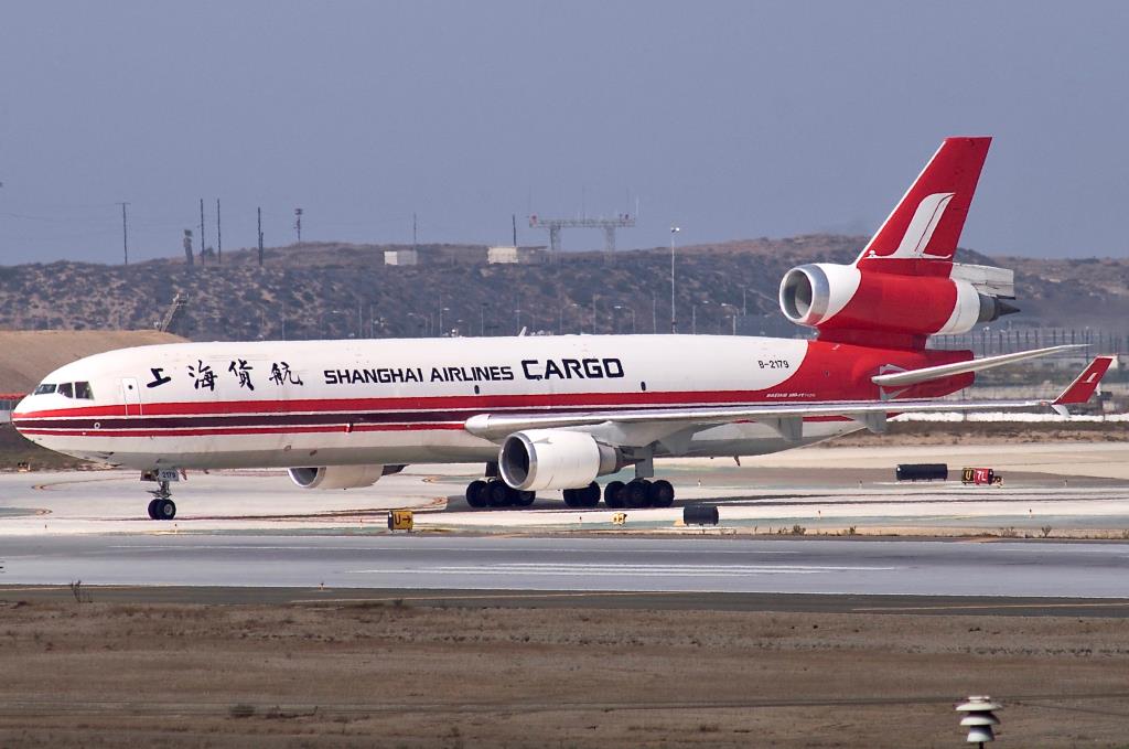 Photo of aircraft B-2179 operated by Shanghai Airlines