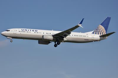 Photo of aircraft N68802 operated by United Airlines