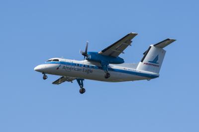 Photo of aircraft N837EX operated by Piedmont Airlines