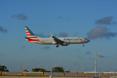 Photo of aircraft N338RS operated by American Airlines