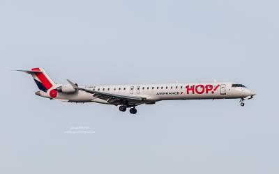 Photo of aircraft F-HMLO operated by HOP!