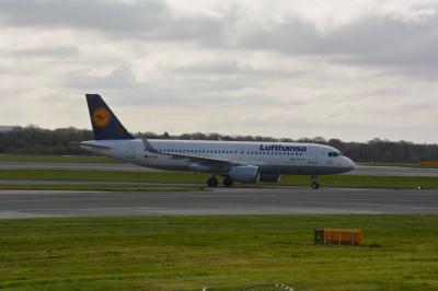 Photo of aircraft D-AIUI operated by Lufthansa