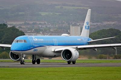 Photo of aircraft PH-NXM operated by KLM Cityhopper