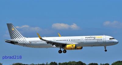 Photo of aircraft EC-MOO operated by Vueling