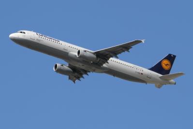 Image of aircraft registration D-AIDL - A A321-231 operated by Lufthansa