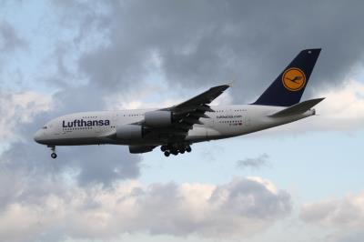 Photo of aircraft D-AIMI operated by Lufthansa