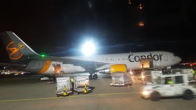 Image of aircraft registration D-ABUL - A 767-3Q8(ER)(WL) operated by Condor