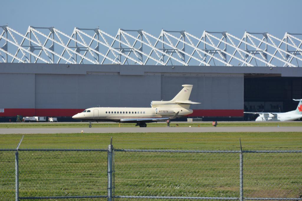 Photo of aircraft N7707X operated by ACM Aviation Inc