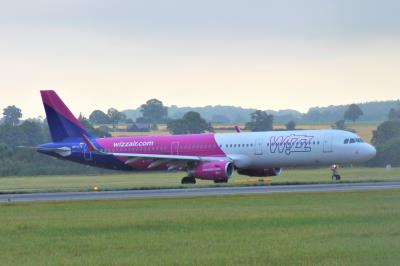 Image of aircraft registration HA-LTA - A A321-231(WL) operated by Wizz Air
