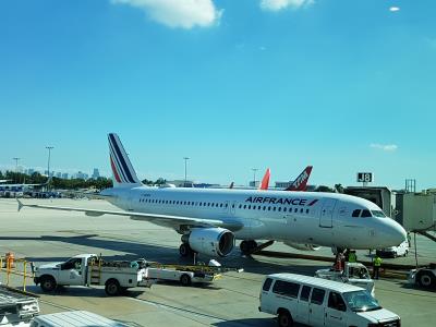 Photo of aircraft F-GKXQ operated by Air France