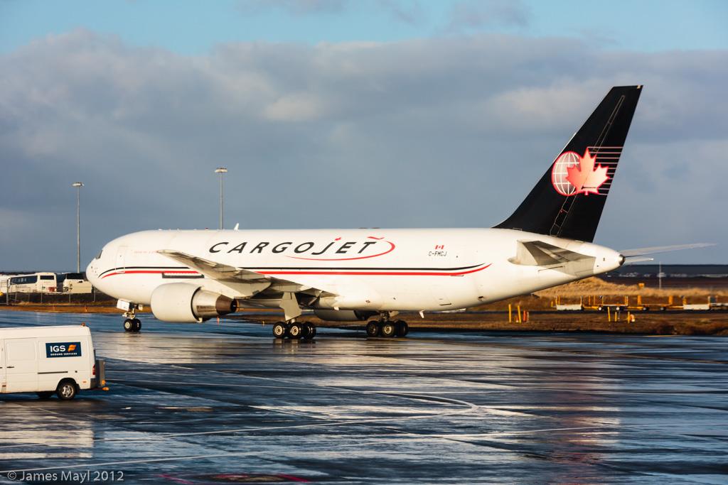 Photo of aircraft C-FMCJ operated by Cargojet Airways