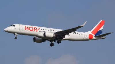 Photo of aircraft F-HBLC operated by HOP!