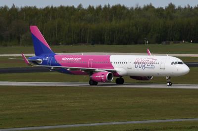 Photo of aircraft HA-LXO operated by Wizz Air