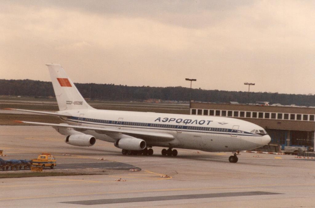 Photo of aircraft CCCP-86096 operated by Aeroflot - Soviet Airlines