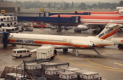 Image of aircraft registration D-ALLK - A MD-83 operated by Aero Lloyd