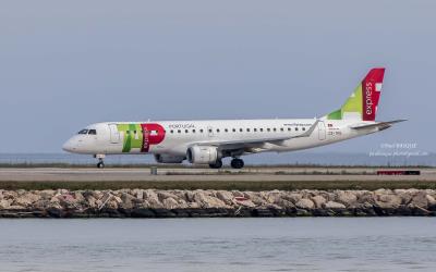 Image of aircraft registration CS-TPQ - A ERJ-190LR (ERJ-190-100 LR) operated by TAP Express