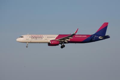 Photo of aircraft HA-LXI operated by Wizz Air